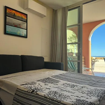 Cap Esterel - 2 Pieces Vue