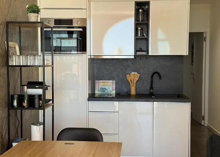 Cap Esterel - 2 Pieces Vue Daire *